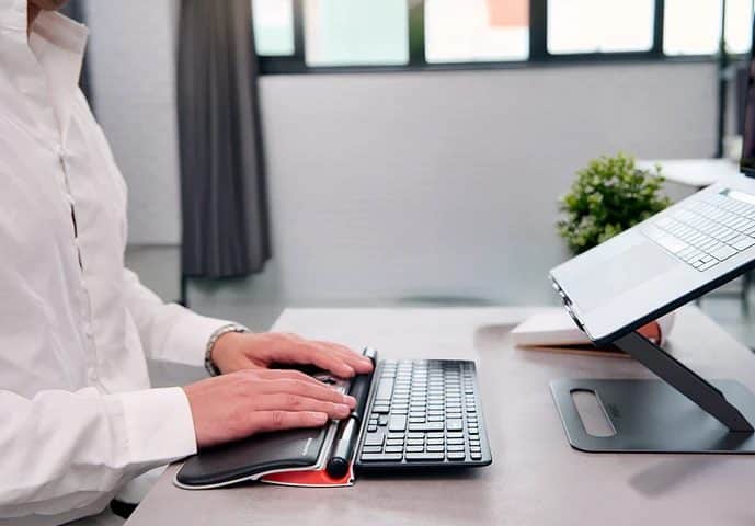 7 meilleures souris ergonomiques contour rollermouse red contourdesigndotde